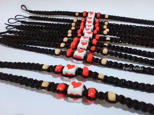 Friendship Bracelets with Dice of Hearts