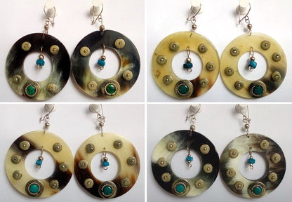 Round horn earrings, in different shades of color