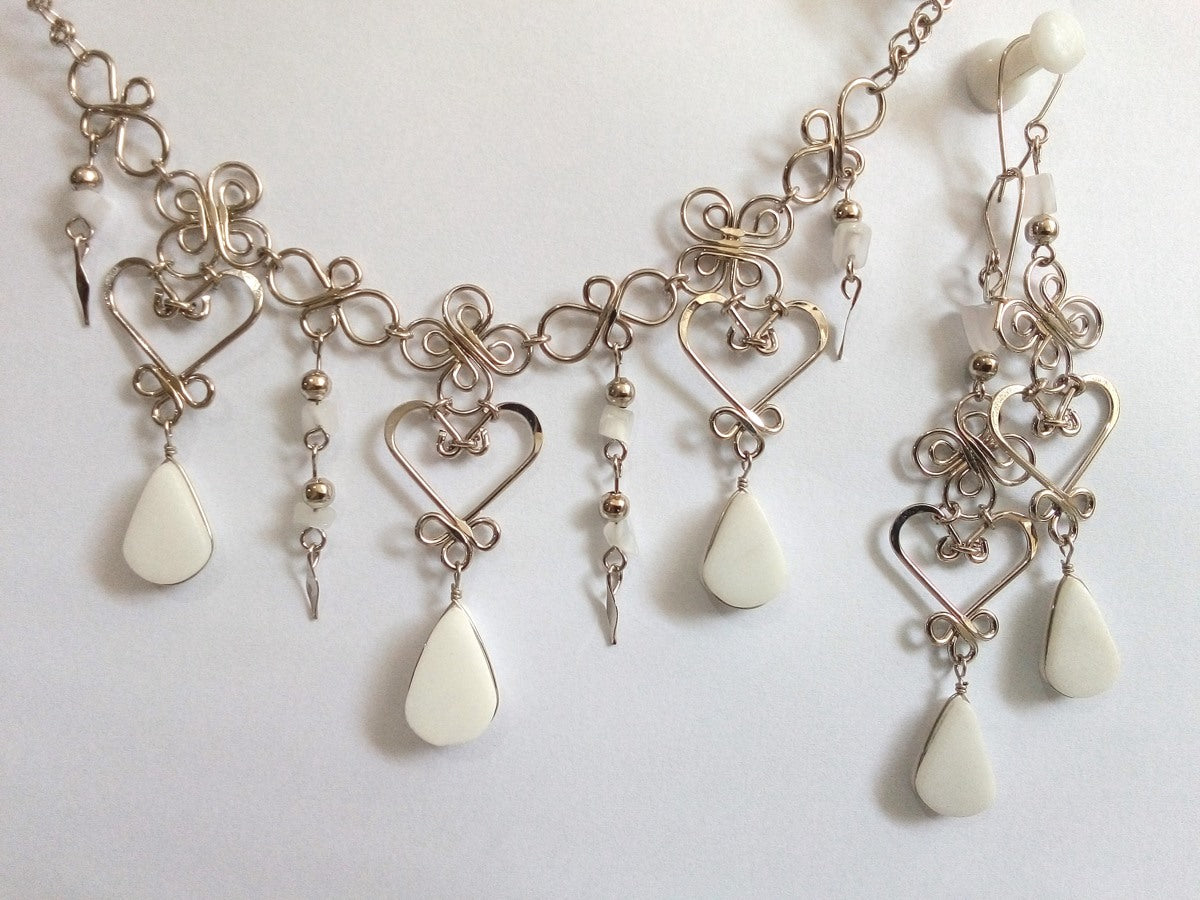 Sets, stones and alpaca silver, necklaces and matching earrings